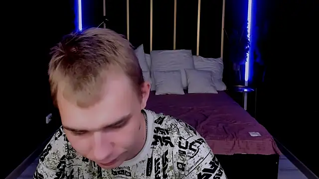 Snapshot of TimBlaks chatting on October 9, 2025, 4:05 pm TimBlaks online show from October 9, 2025, 4:05 pm