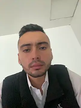 Snapshot of cristopher_wallacee chatting on October 11, 2025, 7:34 pm cristopher wallacee online show from October 11, 2025, 7:34 pm