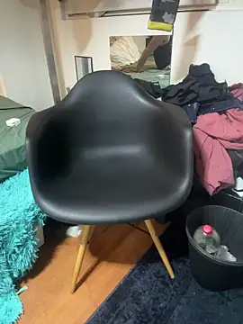 Romario28 online show from November 13, 2025, 4:33 am