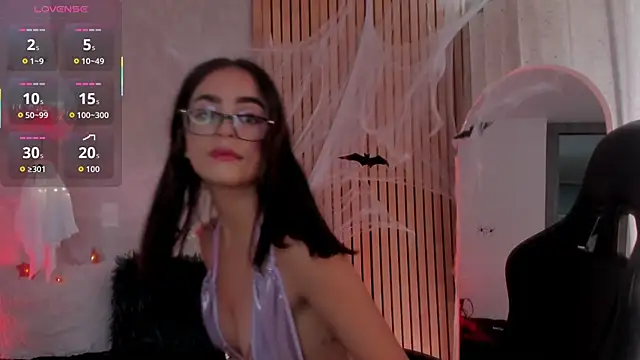Snapshot of emma______ chatting on October 19, 2025, 7:36 pm emma       online show from October 19, 2025, 7:36 pm