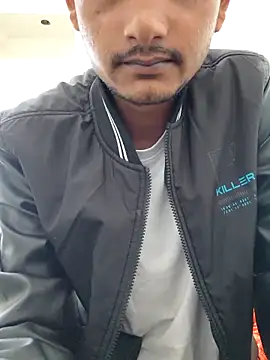 onlymasti00 online show from November 6, 2025, 6:25 am