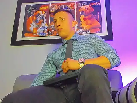 Snapshot of Masster_ares_ chatting on October 4, 2025, 3:37 am Masster ares  online show from October 4, 2025, 3:37 am
