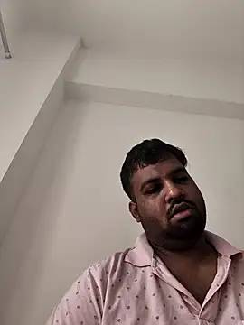 vinay smalldick online show from July 10, 2026, 3:44 am