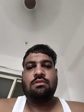 vinay smalldick online show from July 15, 2026, 3:39 pm