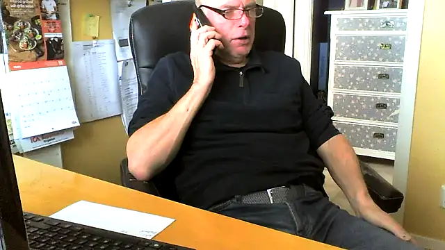 Snapshot of Klipparn chatting on March 25, 2026, 9:37 am Klipparn online show from March 25, 2026, 9:37 am