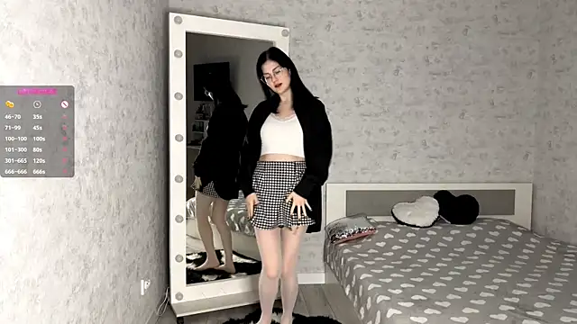 FakeLamb online show from November 21, 2025, 9:02 pm