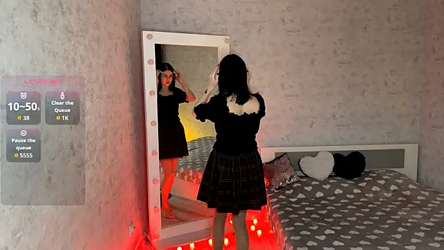 FakeLamb online show from February 11, 2026, 9:09 pm