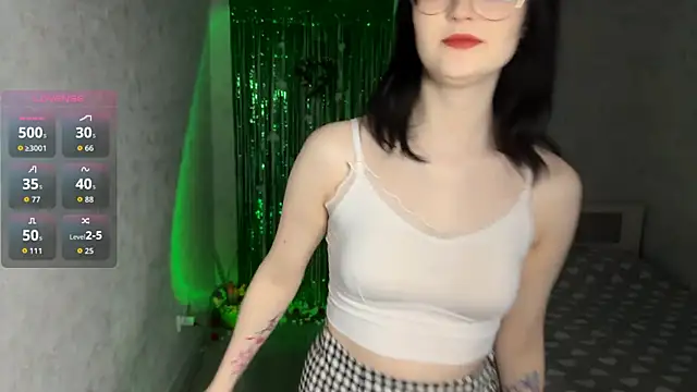 FakeLamb online show from April 3, 2026, 9:13 pm