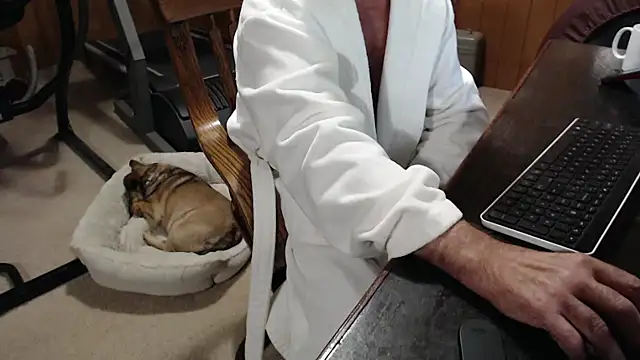 billy471 online show from November 18, 2025, 4:33 pm