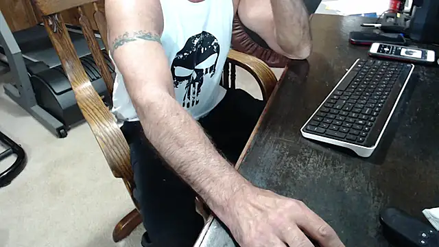 billy471 online show from April 13, 2026, 9:53 pm