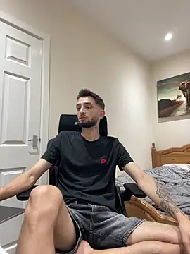 mixedcouplee69 online show from September 30, 2025, 8:03 pm