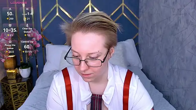 AlexandraGreen online show from February 28, 2026, 9:05 pm