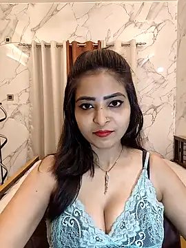 QUEEN-ADITI online show from March 7, 2026, 5:43 pm