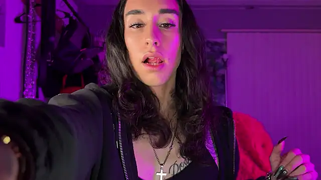 Snapshot of xoFrankie chatting on February 19, 2026, 2:51 am xoFrankie online show from February 19, 2026, 2:51 am