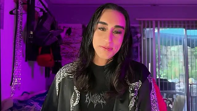 Snapshot of xoFrankie chatting on February 23, 2026, 12:41 am xoFrankie online show from February 23, 2026, 12:41 am