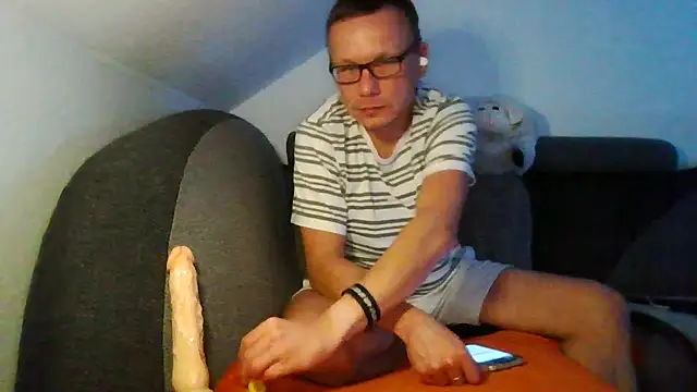 Sam molinari online show from November 1, 2025, 10:01 pm