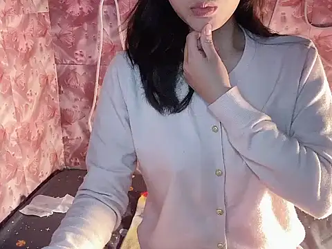 Snapshot of Miumiu028 chatting on March 16, 2026, 2:21 pm Miumiu028 online show from March 16, 2026, 2:21 pm