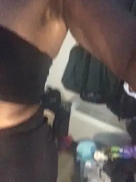 Snapshot of CinnaCakesss chatting on February 7, 2026, 9:02 am CinnaCakesss online show from February 7, 2026, 9:02 am