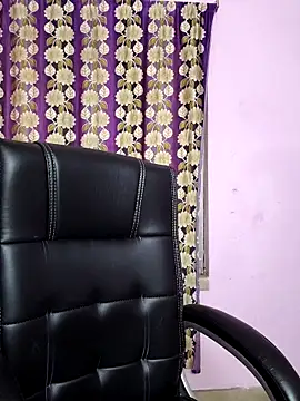 Snapshot of cutie_pei002 chatting on March 11, 2026, 8:20 am cutie pei002 online show from March 11, 2026, 8:20 am