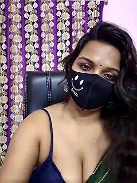 Snapshot of cutie_pei002 chatting on April 3, 2026, 5:55 pm cutie pei002 online show from April 3, 2026, 5:55 pm