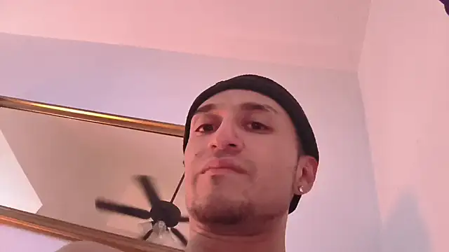 Sicksob online show from April 8, 2026, 10:32 pm