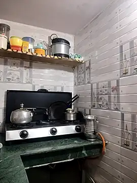 meenu bhabhi547 online show from September 30, 2025, 1:10 am