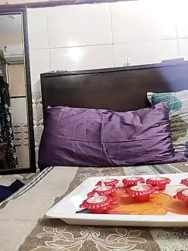 meenu bhabhi547 online show from October 17, 2025, 2:04 am