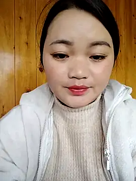 Snapshot of lusy-000 chatting on October 20, 2025, 2:34 am lusy-000 online show from October 20, 2025, 2:34 am