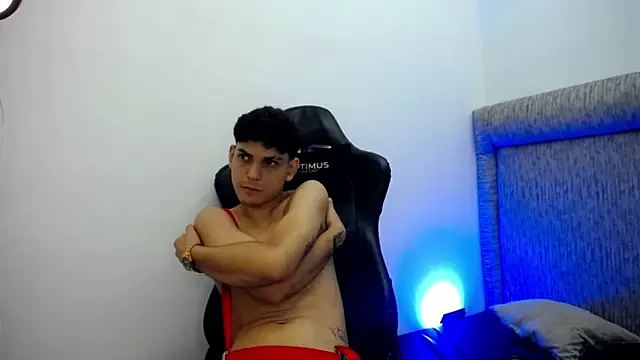 dilan hott  online show from February 7, 2026, 8:45 pm