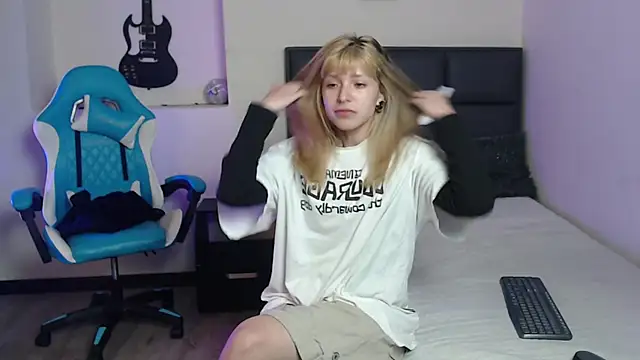 Amnesia  online show from October 14, 2025, 1:12 pm