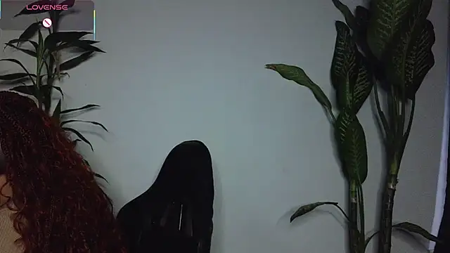 bri von dhara   online show from March 29, 2026, 11:16 pm