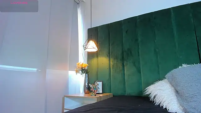 kittyy milk 001 online show from November 8, 2025, 8:29 pm