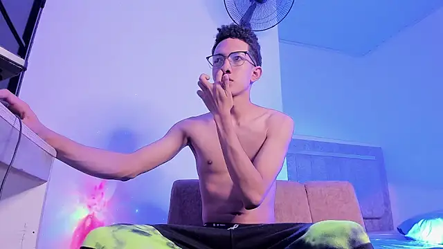 Cj davis  online show from September 15, 2025, 3:56 pm