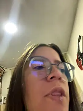 Snapshot of Allison_Bailey chatting on October 4, 2025, 12:08 am Allison Bailey online show from October 4, 2025, 12:08 am