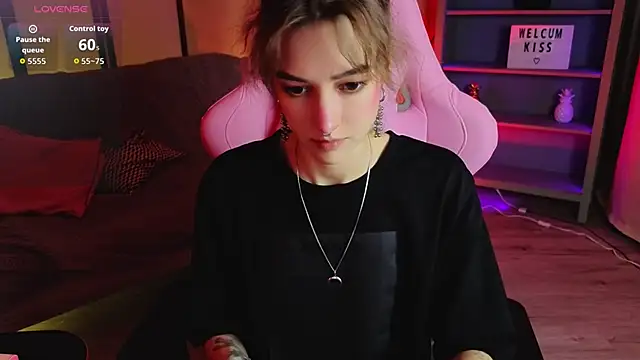   grace   online show from October 13, 2025, 10:26 am