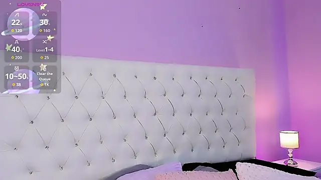 DaniielaV online show from September 15, 2025, 1:11 pm