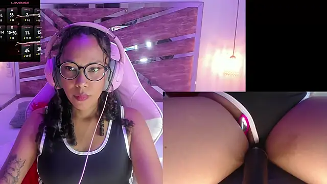 NovaLyn online show from October 30, 2025, 4:36 am