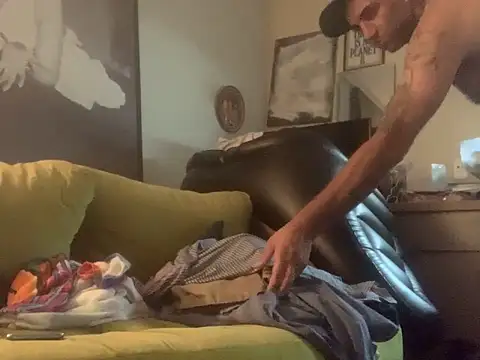 Snapshot of Hothotboyg chatting on September 12, 2025, 3:06 am Hothotboyg online show from September 12, 2025, 3:06 am