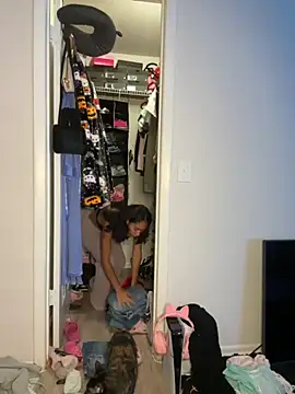 cupcakemia online show from September 28, 2025, 4:34 pm