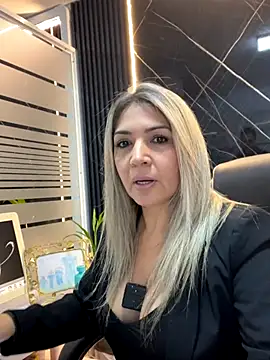 Snapshot of Helena_Foxxx chatting on November 7, 2025, 2:39 pm Helena Foxxx online show from November 7, 2025, 2:39 pm