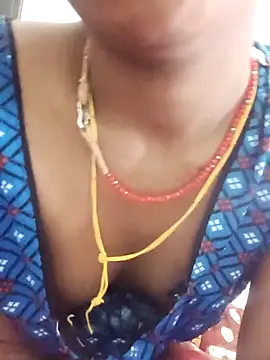 Snapshot of Sapna-Yadav chatting on October 9, 2025, 2:20 am Sapna-Yadav online show from October 9, 2025, 2:20 am