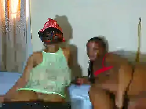 Snapshot of xebonyqueeenxxx chatting on September 10, 2025, 2:17 pm xebonyqueeenxxx online show from September 10, 2025, 2:17 pm