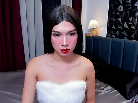 MaxCollins online show from November 12, 2025, 10:09 pm