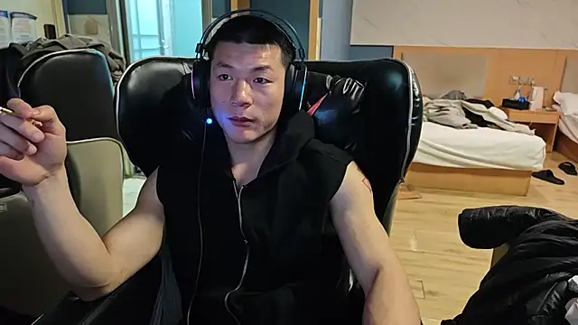 Snapshot of AAASuck chatting on March 21, 2026, 2:09 pm AAASuck online show from March 21, 2026, 2:09 pm