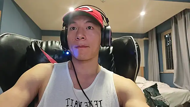 Snapshot of AAASuck chatting on March 29, 2026, 2:50 pm AAASuck online show from March 29, 2026, 2:50 pm