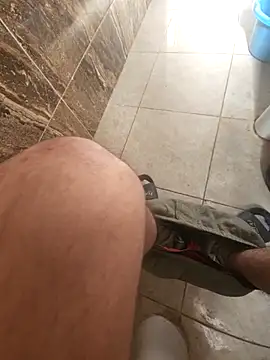 WelloffUpthrow online show from December 18, 2025, 8:09 am