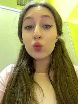 FroggyAnna online show from March 23, 2026, 4:44 pm