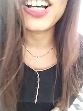 Sexy vernilla online show from November 7, 2025, 5:46 pm