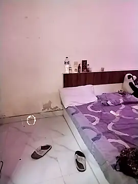 Sexy vernilla online show from March 15, 2026, 4:35 pm