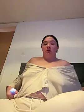 Imogenbabyyy online show from July 22, 2026, 9:50 pm